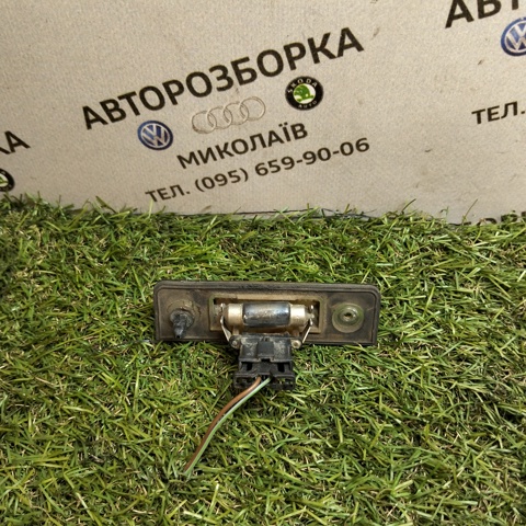VAG 1Z0943021B Фонарь подсветки заднего номерного знака в наличии Львов