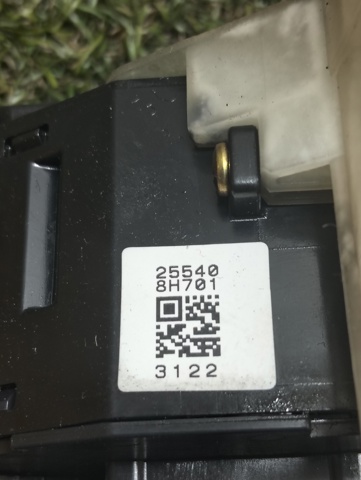 255408H701 NISSAN Левый подрулевой переключатель купить в Чернигов
