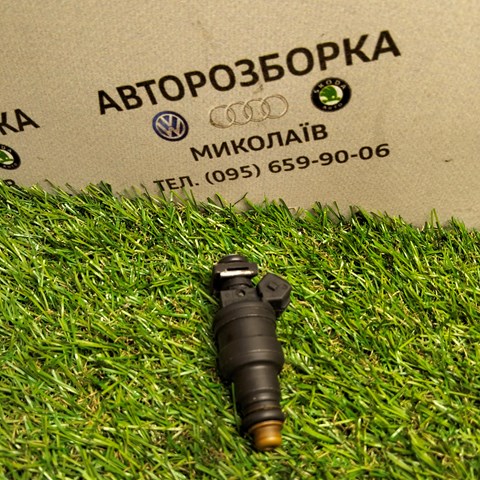 Форсунка дизельная в сборе 280150464 VAG