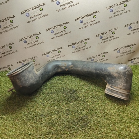 Воздухозаборник воздушного фильтра 2D0129521C VAG