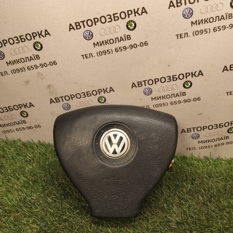 Подушка AIRBAG водительская 2K0880201E VAG