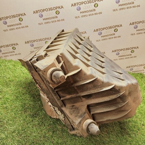 VAG 3B0129607Q Корпус фильтра в наличии Хмельницкий