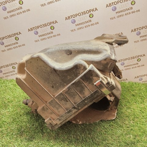 Коробка фильтра 3B0129607Q VAG