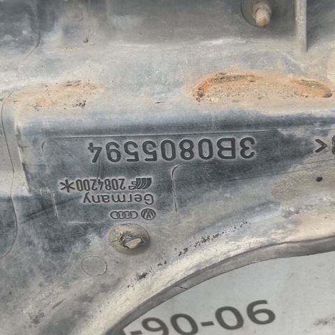 VAG 3B0805594 Рамка радиатора в наличии Запорожье