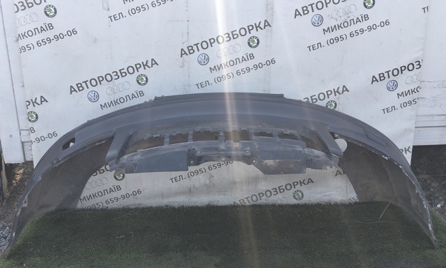 VAG 3B0807231 Передний бампер в наличии Николаев