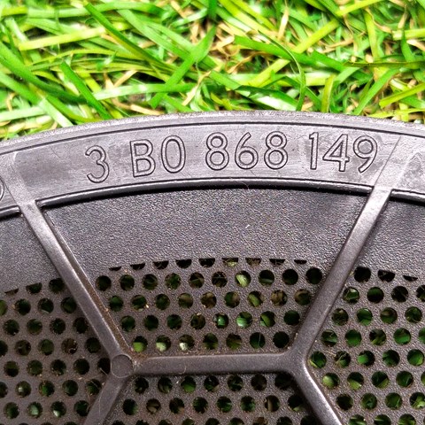 VAG 3B0868149 Накладка динамика двери в наличии Житомир