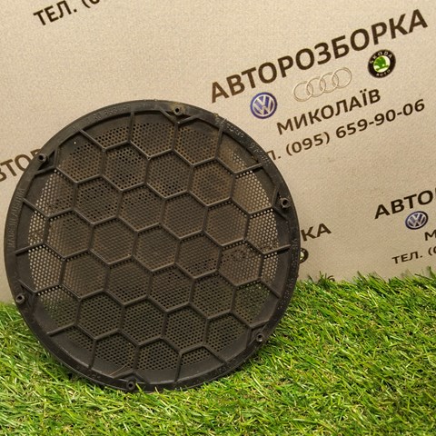 3B0868149 VAG Накладка динамика двери купить в Киев