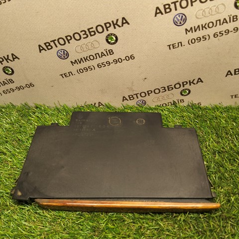 Подстаканник "торпедо" 3B1858601A VAG