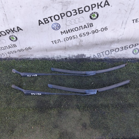 Рычаг-поводок дворника лобового стекла 3B1955410 VAG