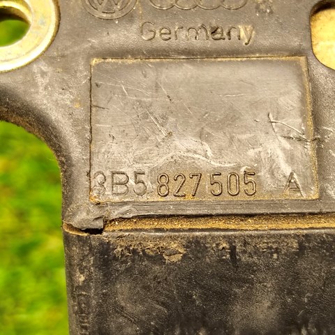 VAG 3B5827505A Замок крышки багажника (двери 3/5-й задней) в наличии Ужгород
