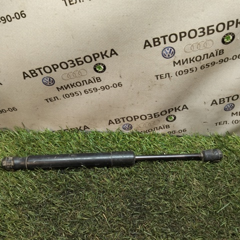 Газовый упор багажника 3B5827550G VAG