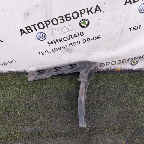 VAG 3B9807393C Кронштейн бампера заднего левый в наличии Кривой Рог