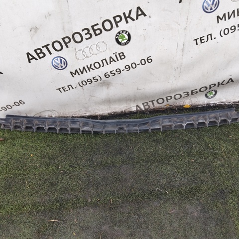 VAG 3B9807863B Кронштейн бампера заднего левый в наличии Кривой Рог