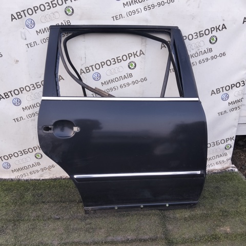 Дверь пассажирская задняя правая 3B9833052AC VAG