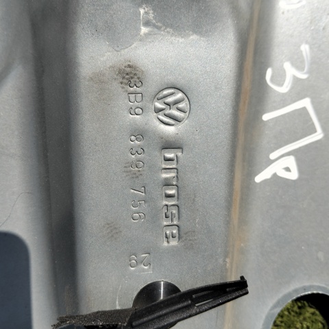 VAG 3B9839756 в наличии Хмельницкий
