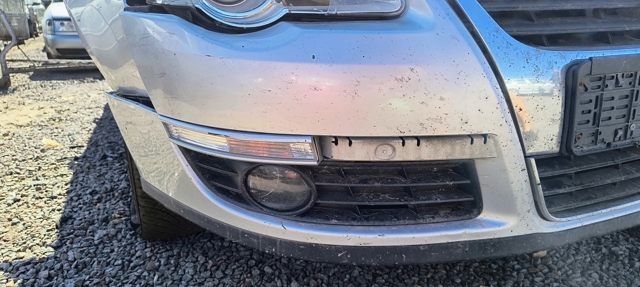 Бампер передний Volkswagen Passat B6