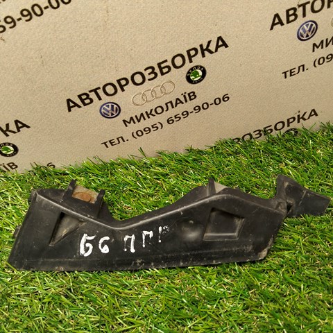 VAG 3C0807724 Кронштейн бампера переднего правый в наличии Хмельницкий