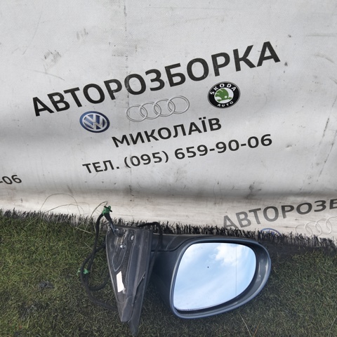3C0857933 VAG Уплотнитель зеркала к двери левый купить в Ужгород