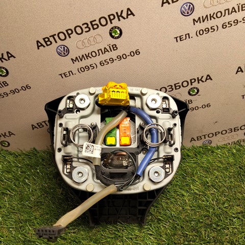 3C0880201AE Подушка безопасности водителя купить Кривой Рог