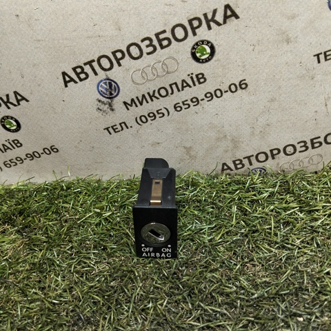 Замок отключения (деактивации) подушки безопастности пассажира 3C0919237 VAG