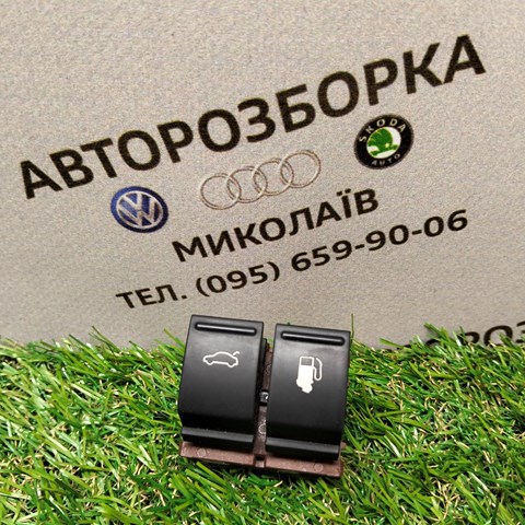 Кнопка привода замка крышки багажника (двери 3/5-й (ляды) 3C0959903B VAG
