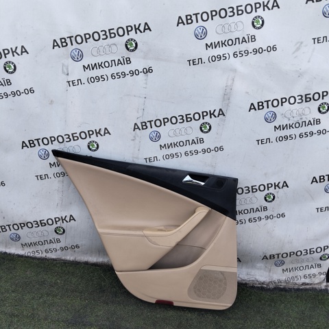 Облицовка задней правой двери 3C5867211 VAG