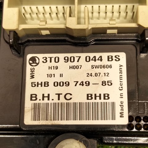 VAG 3T0907044BS Блок управления кондиционером в наличии Каменское