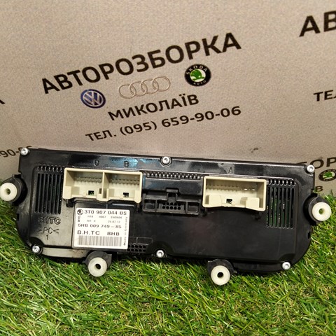 VAG 3T0907044BS Блок управления кондиционером в наличии Хмельницкий