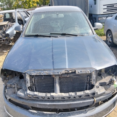 Капот двигателя Skoda SuperB 1