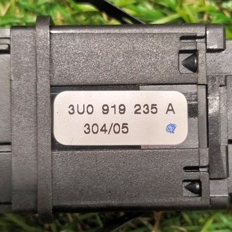 VAG 3U0919235A в наличии Каменское