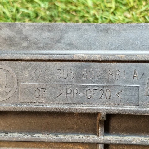 VAG 3U5807861A в наличии Ужгород