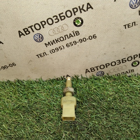Выключатель датчик стопсигнала Audi A4 B5