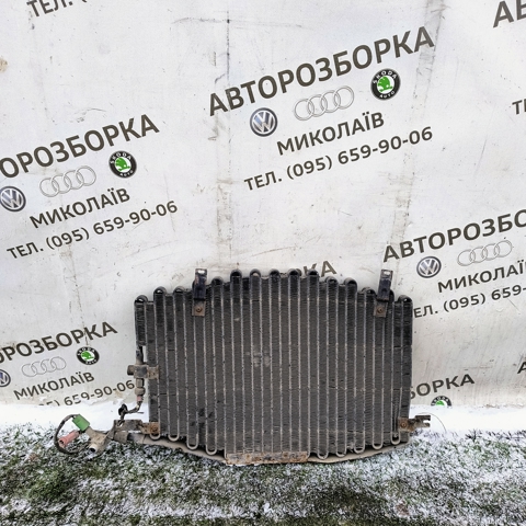 Радиатор охлаждения кондиционера Ауди 100 C4
