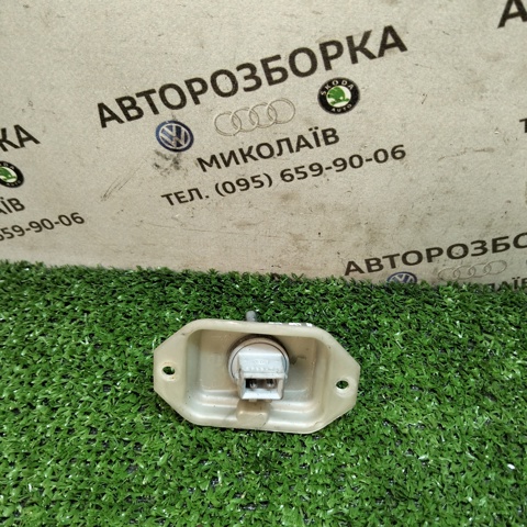 Датчик температуры салона 4A0820539 VAG