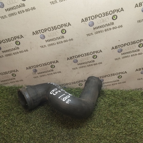 Патрубок воздушный, вход в турбину (наддув) 4B0145838 VAG