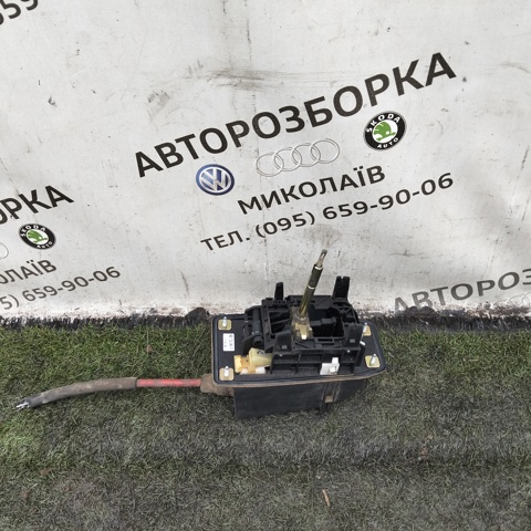 Рычаг переключения передач 4B0713041F VAG