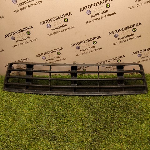 4B0807683F VAG Решетка бампера переднего центральная купить в Сумы