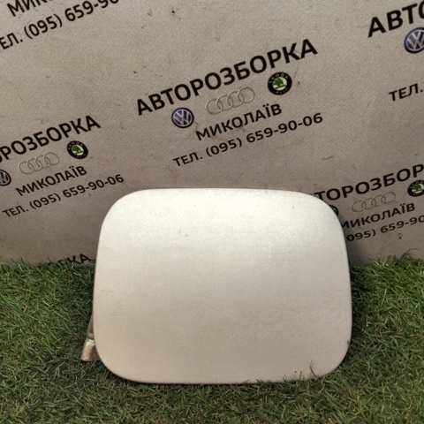 4B0809905 VAG Лючок бензобака купить в Запорожье