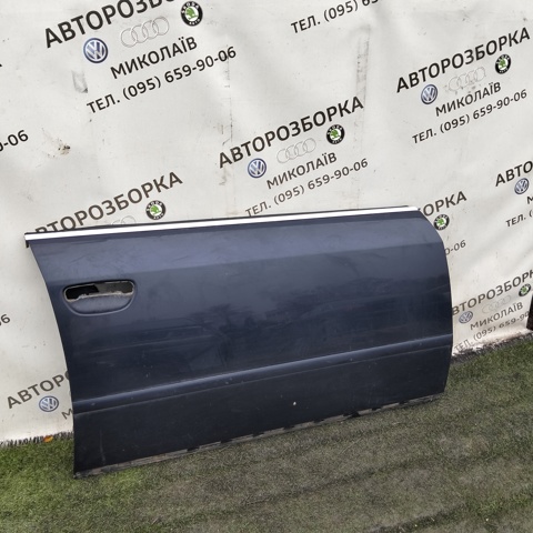 Пассажирская передняя дверь 4B0831052D VAG