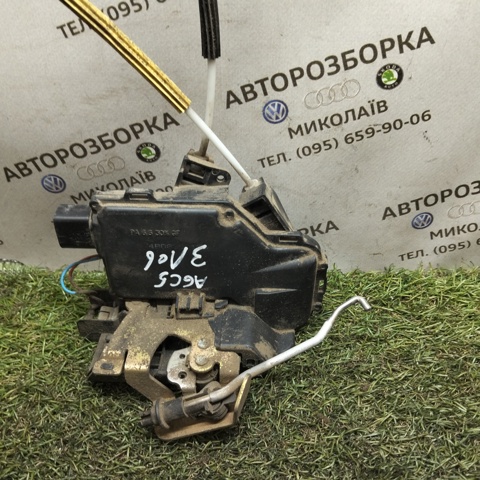 Замок задней левой двери 4B0839015B VAG