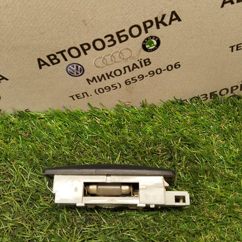 4B0947415 VAG Плафон подсветки багажного отсека купить в Сумы