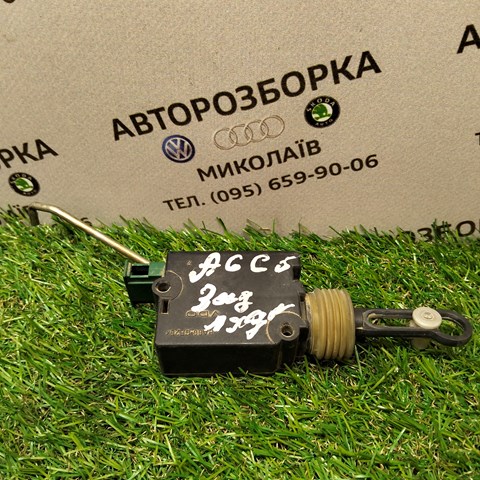 Актуатор замка ляды 4B5962115A VAG
