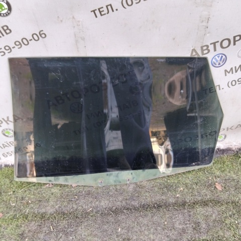 VAG 4B9845206B Стекло двери задней правой в наличии Днепр