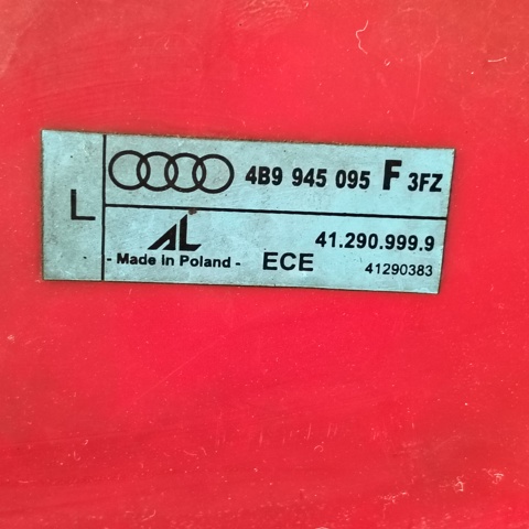 Левый стоп 4B9945095F VAG