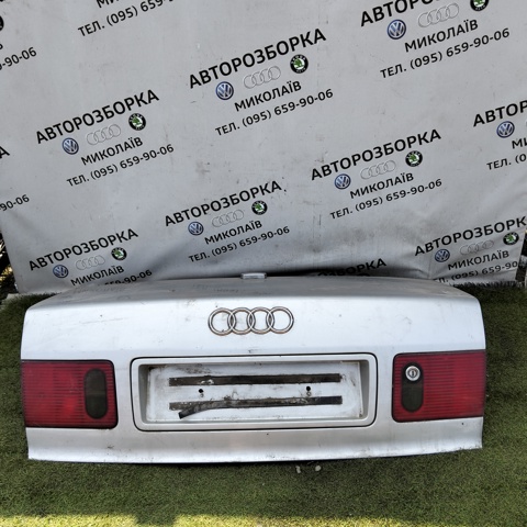 Крышка багажника 4D0827023N VAG