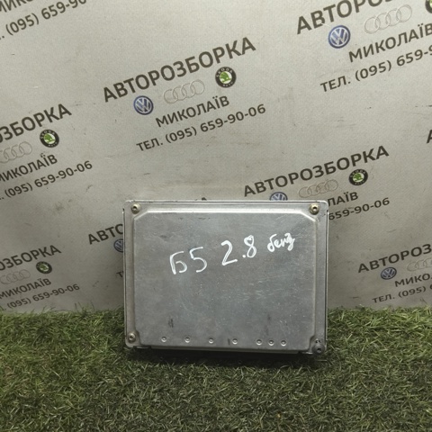 Электронный блок управления двигателем 4D0907551F VAG