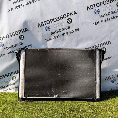 Радиатор водяной Audi A8 D3