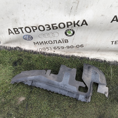 Воздуховод/дефлектор радиатора, правый 4F0121284 VAG