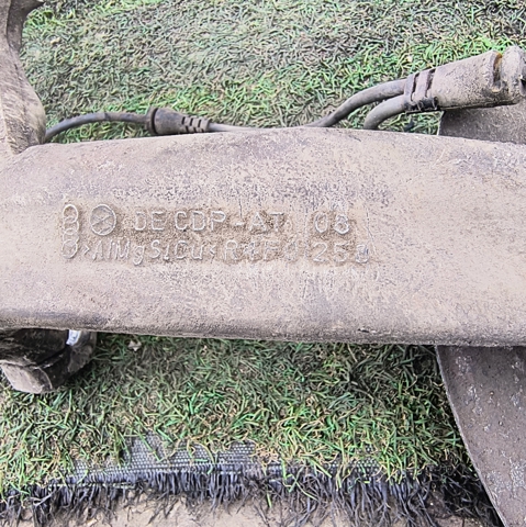 4F0258 VAG Цапфа передняя правая купить в Хмельницкий