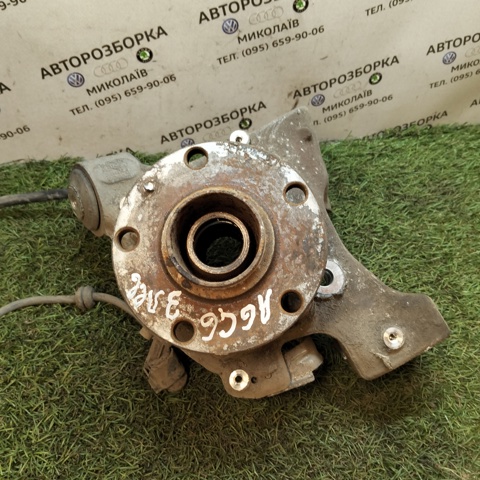 Цапфа (поворотный кулак) задний правый 4F0505434H VAG